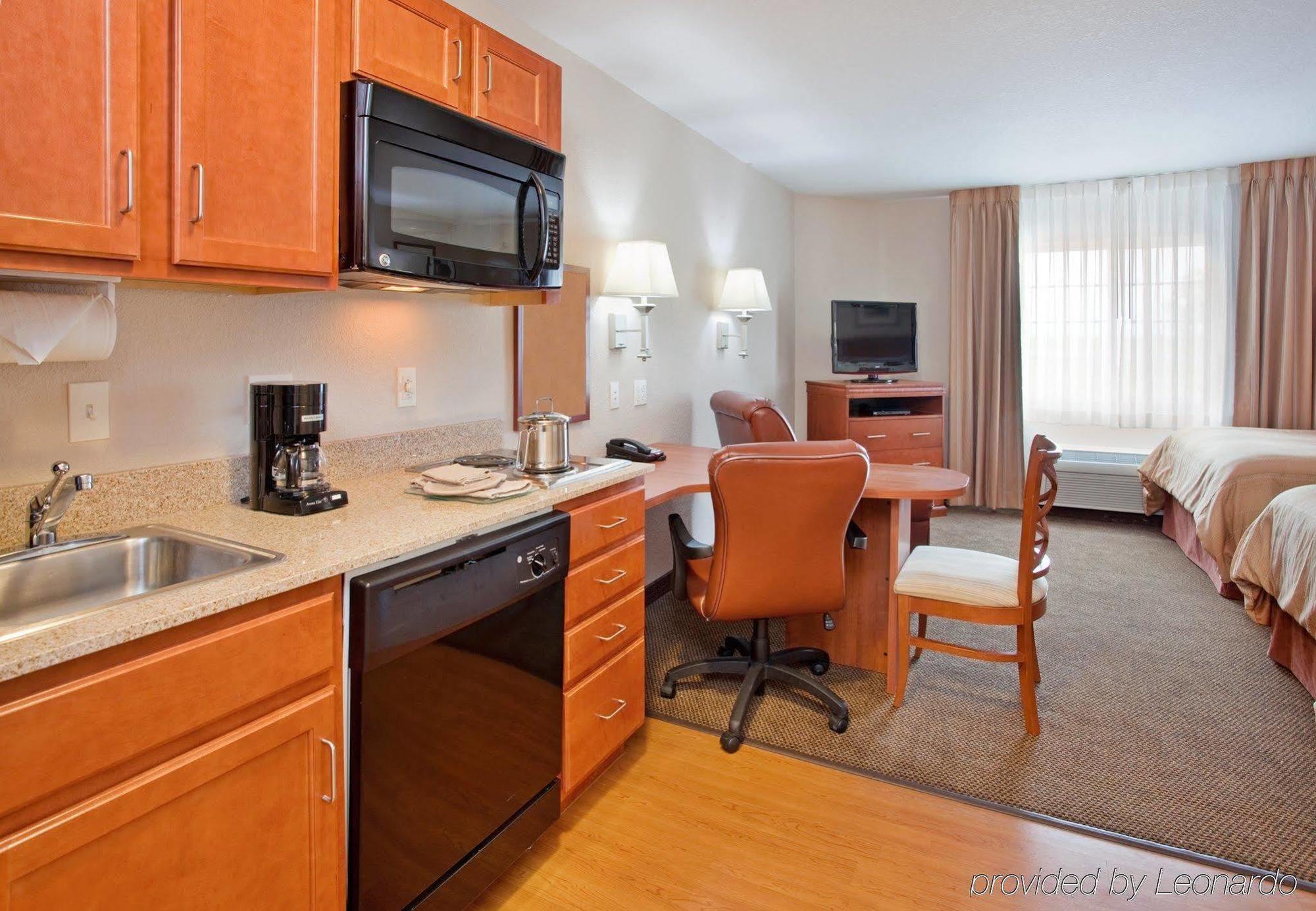 Candlewood Suites Kansas City Airport Habitación foto