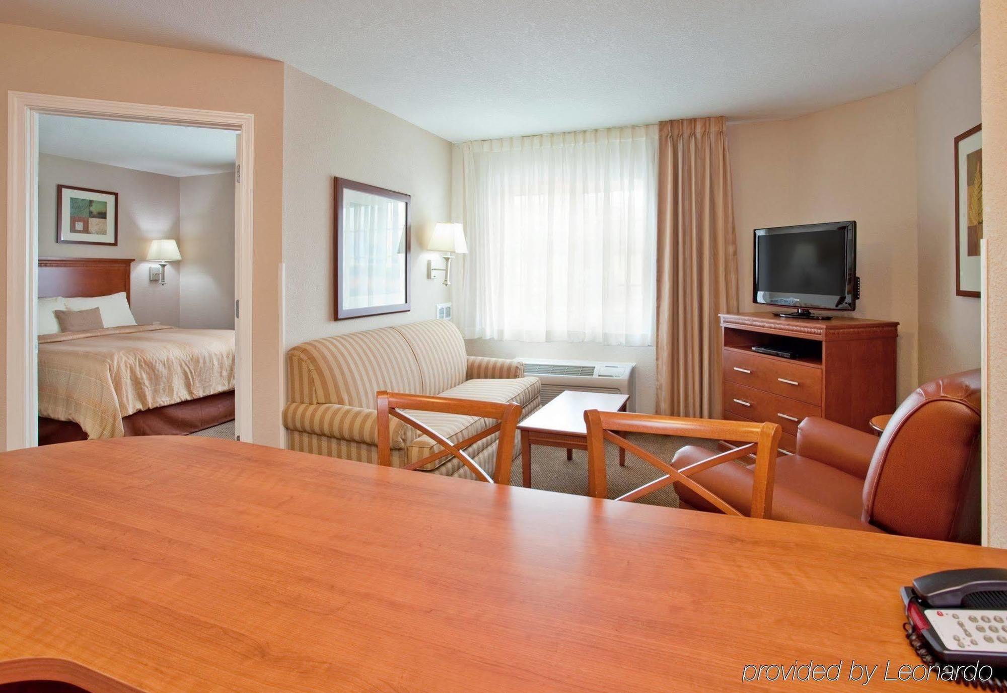 Candlewood Suites Kansas City Airport Habitación foto