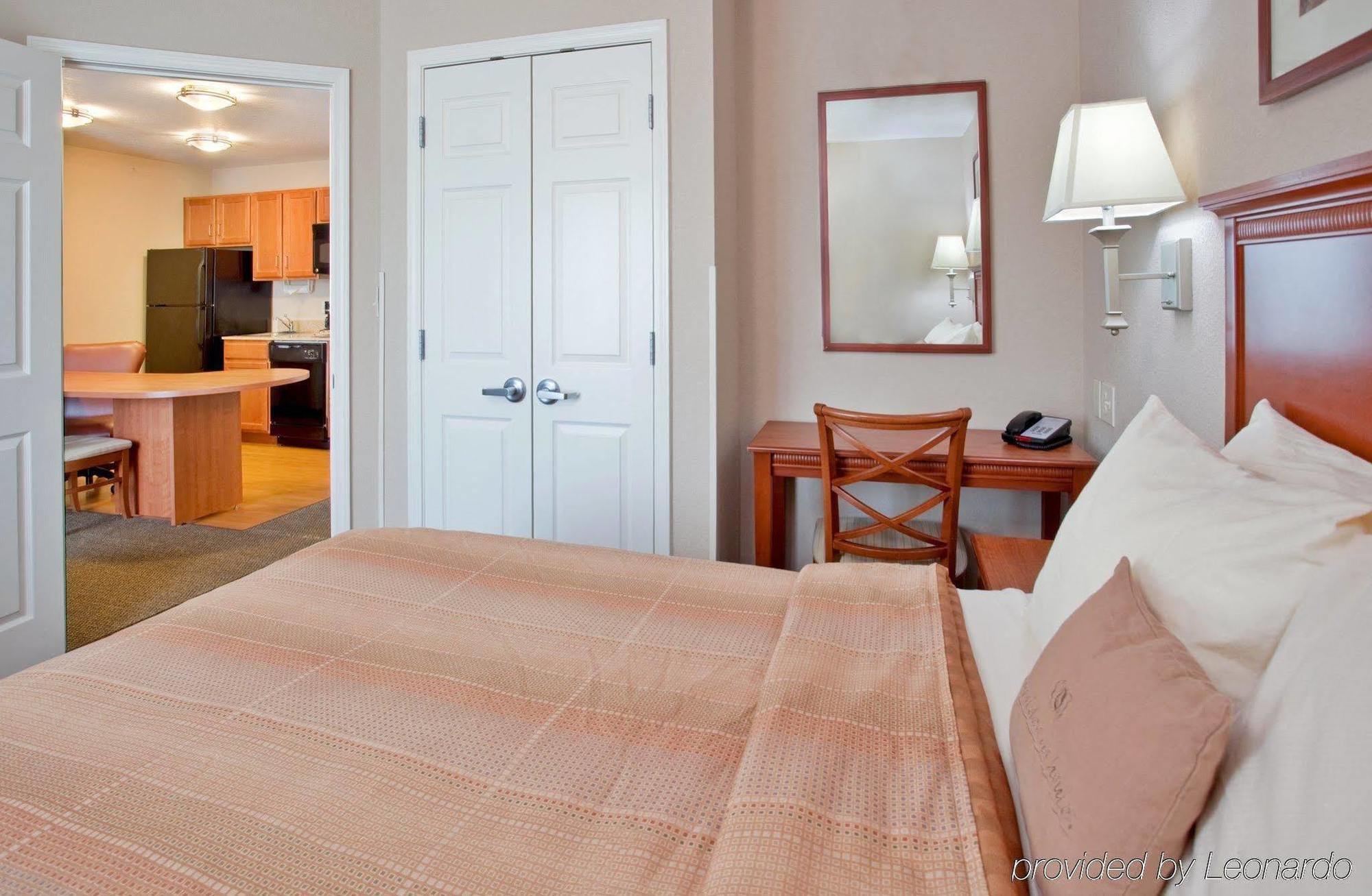 Candlewood Suites Kansas City Airport Habitación foto