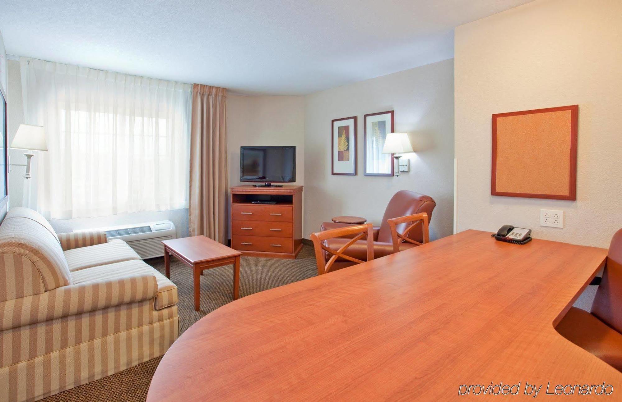Candlewood Suites Kansas City Airport Habitación foto