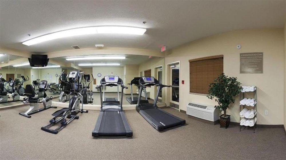 Candlewood Suites Kansas City Airport Exterior foto
